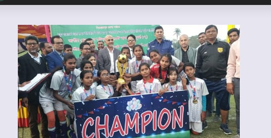 জাতীয় গোল্ডকাপ ফুটবল টুর্নামেন্টে চ্যাম্পিয়ন ইন্দুরকানী