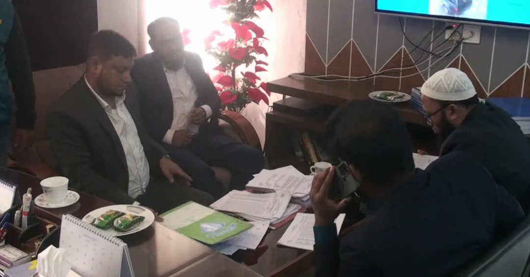 গোপালগঞ্জের জনস্বাস্থ্য প্রকৌশল অধিদপ্তর ও স্বাস্থ্য প্রকৌশল অধিদপ্তরের দুদকের অভিযান, মিলিছে অনিয়মের সত্যতা