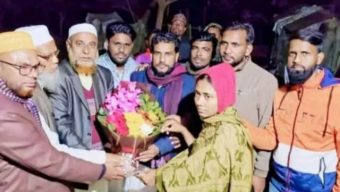 গলাচিপায় মেধাবী শিক্ষার্থী তামান্নার পাশে গণঅধিকার পরিষদ সভাপতি-নুরুল হক নুর
