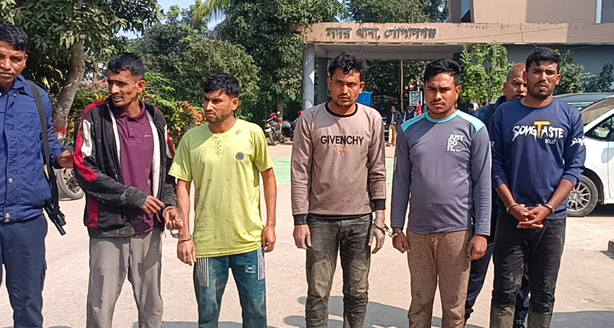 গোপালগঞ্জে অপহরণ চক্রের ৫ সদস্য গ্রেফতার