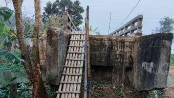 গোপালগঞ্জে ৩ কিলোমিটার এইচবিবি সড়ক ও ৩টি ব্রীজ নির্মাণ আওয়ামী লীগের প্রভাব খাটিয়ে ও অস্ত্রের মুখে জিম্মি করে অর্থ উত্তোলন করার অভিযোগ আওয়ামী লীগ নেতার বিরুদ্ধে, দুদকের অভিযান