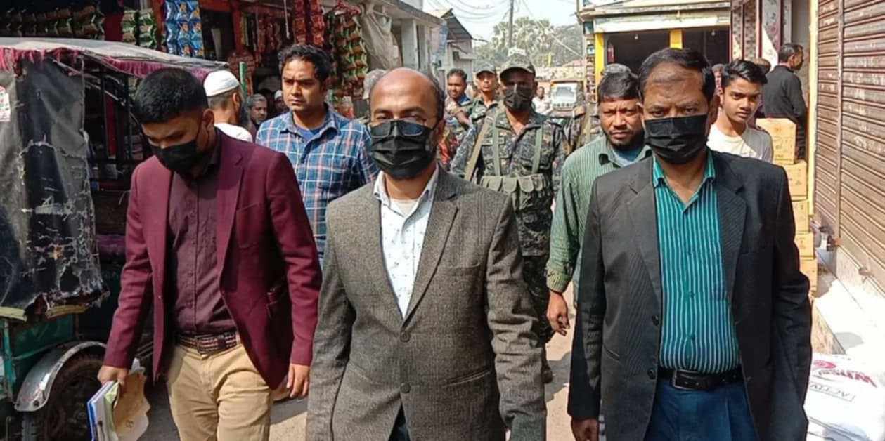 বরগুনায় ভোক্তা অধিকার সংরক্ষণ অধিদপ্তরের অভিযান; জরিমানা