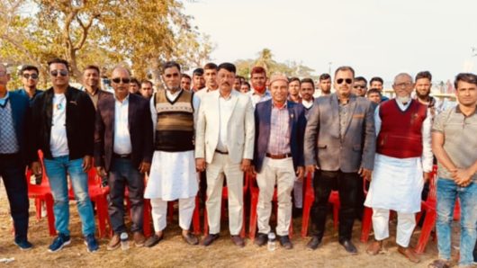 পক্ষিয়া ইউনিয়ন শ্রমিক দলের আয়োজনে মতবিনিময় সভা ও মধ্যাহ্নভোজ অনুষ্ঠিত