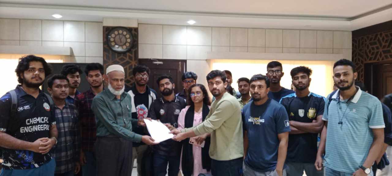 আওয়ামীপন্থি অধ্যাপককে প্রো-ভিসি হিসেবে চায় না মর্মে যবিপ্রবি শিক্ষার্থীদের স্মারকলিপি