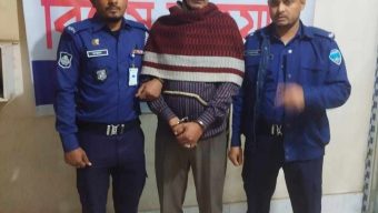 কুমিল্লা’য় বাসের ৮ যাত্রীকে পুড়িয়ে হত্যার দায়ে  সাবেক কাউন্সিলর আটক