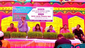 রাইস ট্রান্সপ্লান্টেরের মাধ্যমে  চারা রোপনের শুভ উদ্বোধন