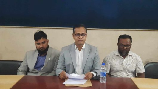 যবিপ্রবি পরিবহন প্রশাসককে নিয়ে মিথ্যা ও বানোয়াট সংবাদ প্রকাশের প্রতিবাদে সংবাদ সম্মেলন