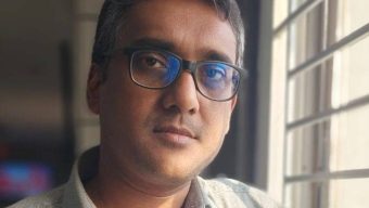 বইমেলায় প্রকাশ হয়েছে অঞ্জন আচার্যের ইতিহাসধর্মী গল্পগ্রন্থ ‘সাদা রাত’