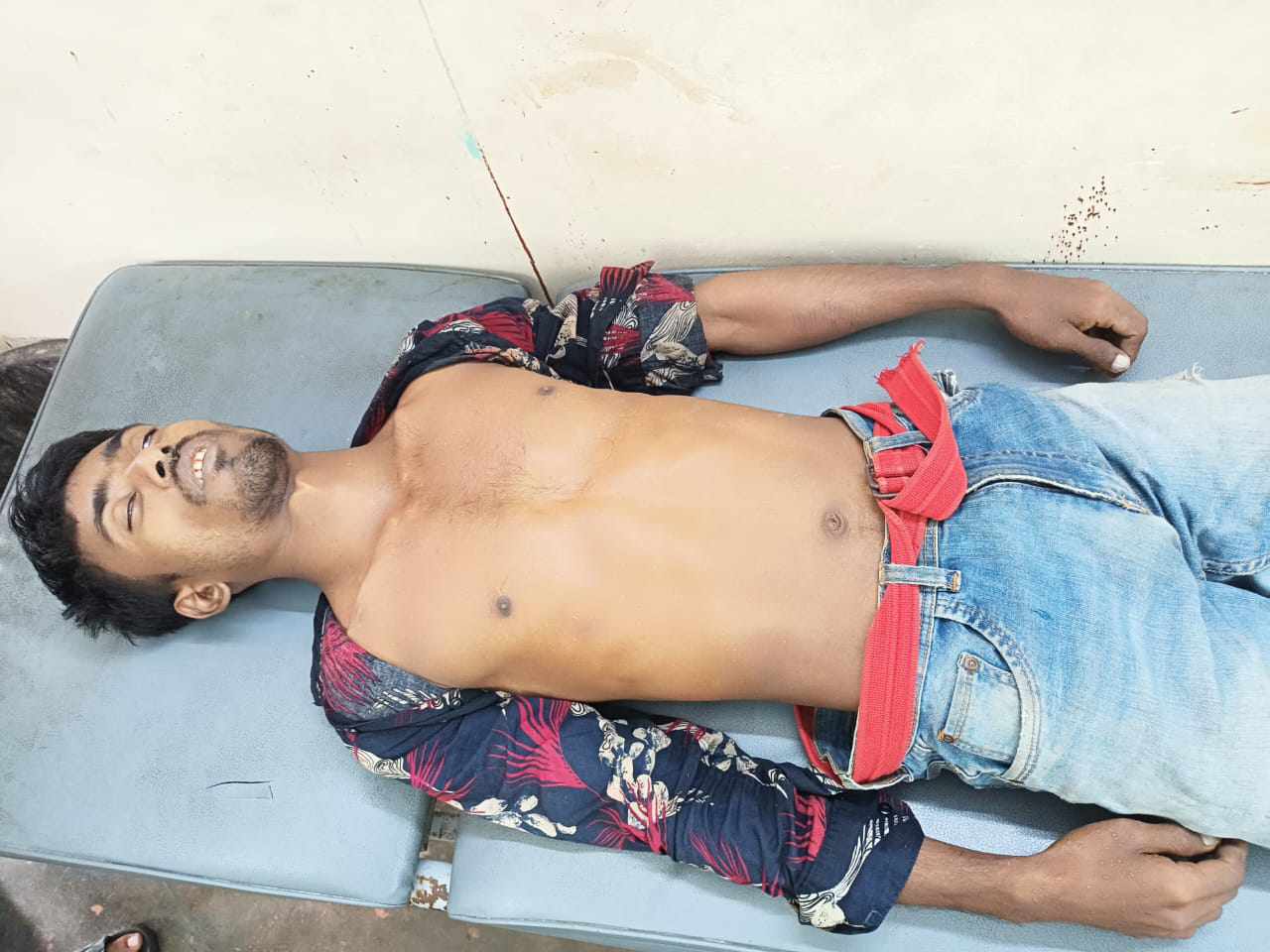 বামনায় সম্প্রতি বিবাহিত স্বামীর আত্মহত্যা