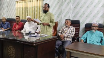 অবৈধভাবে পোর্টরোড বাজার ইজারা দেয়ার অভিযোগ