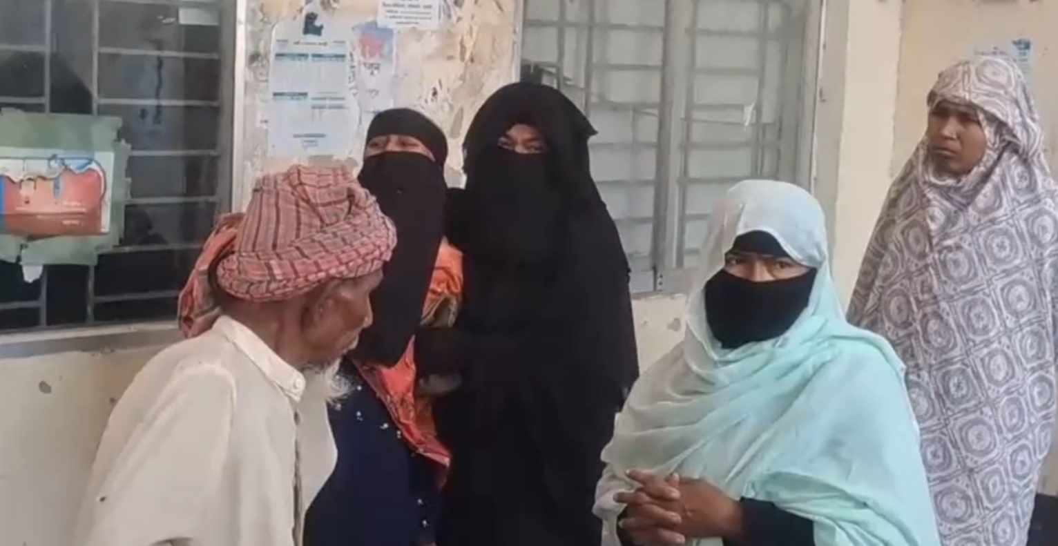 গোপালগঞ্জে মোটর সাইকেলের নিয়ন্ত্রন হারিয়ে রাস্তার খাদে পড়ে স্কুল ছাত্র নিহত, আহত-১