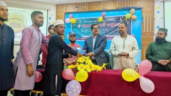 যবিপ্রবিতে “রামাদান চেঞ্জ মাই এভরিথিং” প্রতিযোগিতার পুরষ্কার বিতরনী অনুষ্ঠিত