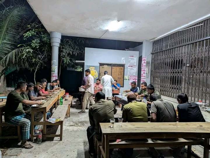 গোবিপ্রবি ছাত্রদলের উদ্যোগে নিরাপত্তা কর্মীদের জন্য সেহেরির আয়োজন