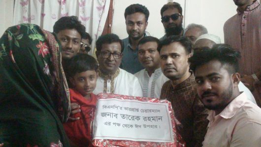 গোপালগঞ্জে তারেক রহমানের পক্ষ থেকে মৃত্যুবরণকারী নেতাদের পরিবারকে ঈদ উপহার