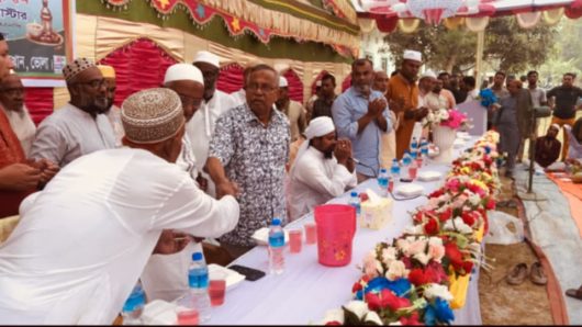 দৌলতখানে দক্ষিণ জয়নগর ইউনিয়ন বিএনপির আয়োজনে ইফতার ও দোয়া মাহফিল অনুষ্ঠিত