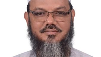 হাতপাখার প্রার্থীকে বিজয়ী ঘোষণায় আদালতে মামলা দায়ের