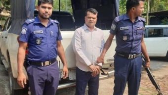 বরিশালের মেট্রিক পাশ ভুয়া ডাক্তার রেজাউলের ১ বছরের কারাদণ্ড। একাধিক গনমাধ্যমে সংবাদ প্রচারের পরে নড়ে চরে বসে প্রশাসন।