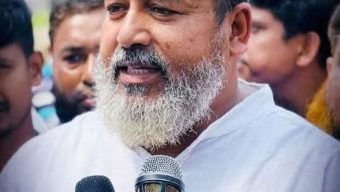 কেন্দ্রীয় স্বেচ্ছাসেবক দলের সভাপতি উপর হামলা মামলা : গোপালগঞ্জ জেলা শ্রমিক ইউনিয়নের সভাপতি গ্রেফতার