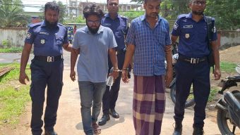 পুলিশ কনস্টেবল পদে চাকরি দেয়ার কথা বলে টাকা আত্মসাৎ, ২ প্রতারক গ্রেফতার
