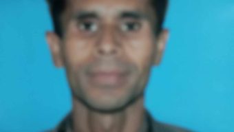 গলাচিপায় অসহায় বাচ্চু সহযোগিতা পেতে ঘুরছেন মানুষের দাড়ে দাড়ে