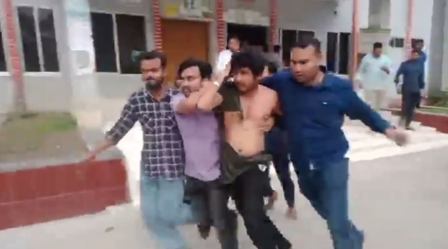 জুলাই আন্দোলনে বিতর্কিত ভূমিকার অভিযোগে গোবিপ্রবির সাংবাদিক সমিতির সাবেক সভাপতিকে গণপিটুনি