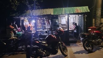 টুঙ্গিপাড়ায় থানার পাশের দোকানেই চুরি, জানেই না ওসি