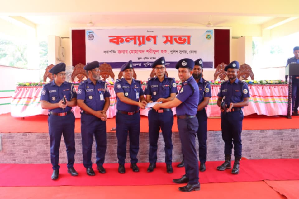 ফের ভোলা জেলার ১০ টি থানার মধ্যে শ্রেষ্ঠ ওসি নির্বাচিত হলেন সিরাজুল ইসলাম