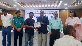 অপ-সাংবাদিকতা রোধে সাংবাদিকদের দায়িত্বশীল হতে হবে : এ কে এম আব্দুল হাকিম