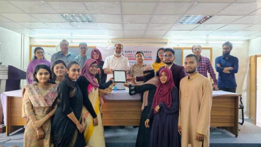 বারিশাল বিশ্ববিদ্যালয়ে প্রথমবারের মতো গবেষণা সমাবেশের আয়োজন করলো BURS