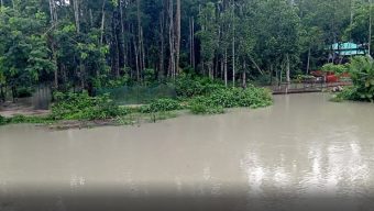 আশ্রয় কেন্দ্রের অভাবে ঝুঁকিতে লক্ষাধিক মানুষ