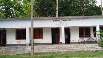 ভূয়া সনদ দিয়ে আগৈলঝাড়ায় বিদ্যালয় সভাপতি হওয়ার অভিযোগ