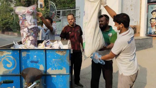 ছাত্র-শিক্ষক মিলে ক্যাম্পাস পরিচ্ছন্নতায় যবিপ্রবির কালচারাল সোসাইটি