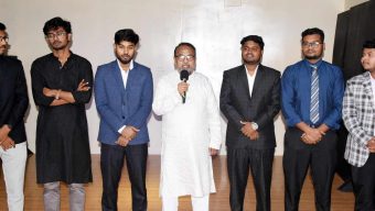 খুলনা বিশ্ববিদ্যালয়ে ‘টকিং টাইটান্স ৩.০’  অনুষ্ঠিত