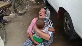 গোপালগঞ্জে ভ্যানের চাকায় ওড়না পেচিয়ে গলায় ফাঁস লেগে গৃহবধুর মৃত্যু