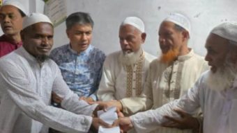 গলাচিপায় অগ্নিকান্ডে ক্ষতিগ্রস্তদের আর্থিক সহায়তা হাসান মামুনের