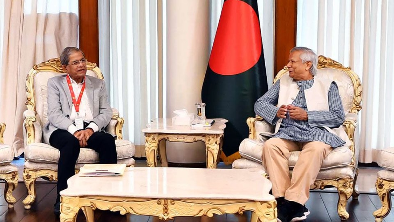 ড. ইউনূসের সাথে বিএনপি-জামায়াত’র বৈঠক