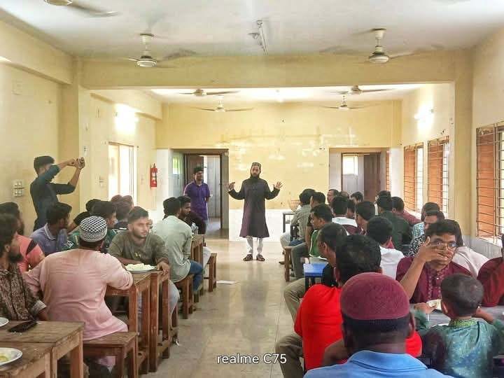 ঈদুল আজহায় শিক্ষার্থী ও কর্মচারীদের মধ্যাহ্নভোজ করিয়েছে ববি ছাত্রশিবির