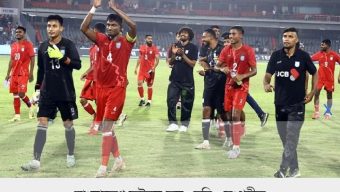বাংলাদেশ-সিঙ্গাপুর ম্যাচ বেলস পার্ক, বরিশাল থেকে জায়ান্ট স্ক্রিনে দেখা যাবে ।
