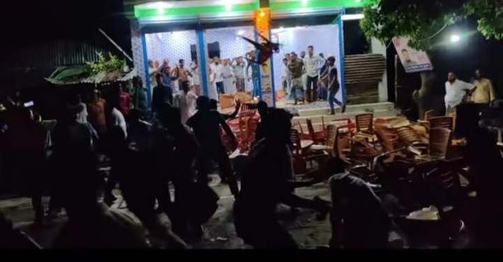 গলাচিপায়বিএনপি-গণঅধিকার পরিষদের কর্মীদের মধ্যে সংঘর্ষ, বিএনপি অফিস ভাঙচুর