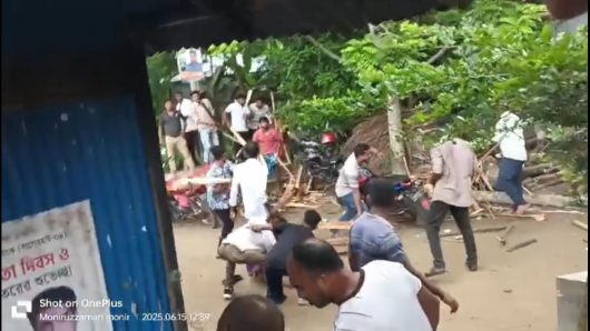 বাগেরহাটে বিএনপির সম্মেলনে দুই গ্রুপের সংঘর্ষ, আহত ৩০