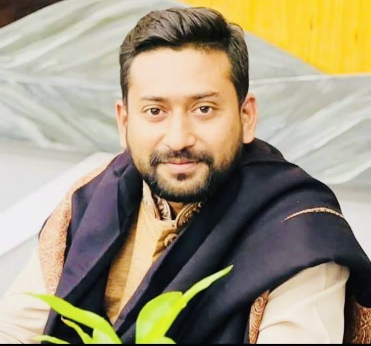 আলিমাবাদ ইউনিয়নে চাল বিতরণে ব্যাপক অনিয়মের অভিযোগ, জনতার তোপের মুখে চেয়ারম্যান।